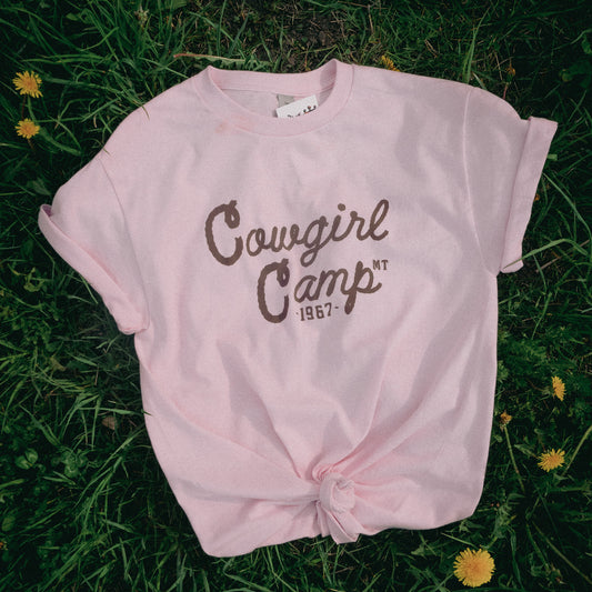 How to Style an Oversized Graphic Tee? This is How We Do It in Montana! - Intrigue Ink