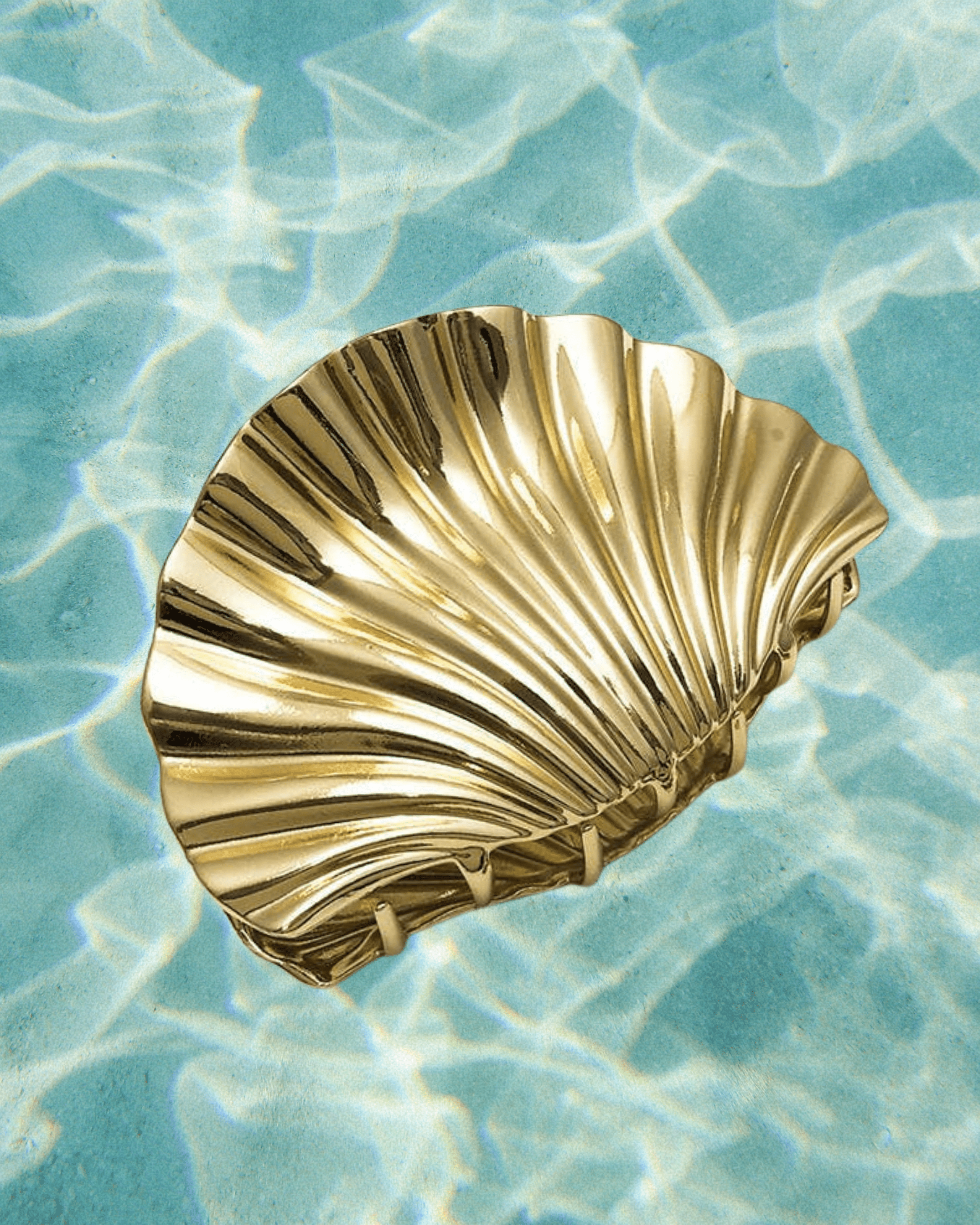 Large Seashell Hair Claw Clip - Gold – Intrigue Ink